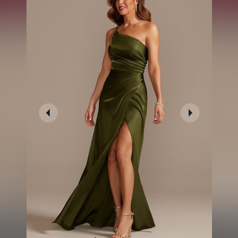 DAVID’S BRIDAL - GALINA SIGNATURE

bridesmaid dress